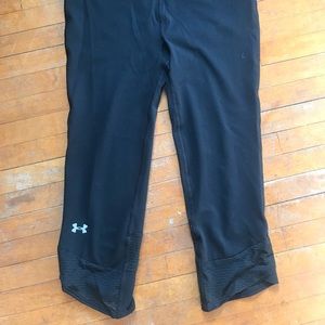 Under armour cropped/capris Size S
